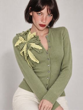 Anthropologie Lu Lu Lame Petal Cashmere Cardigan XS Sage 3D Floral Y2K